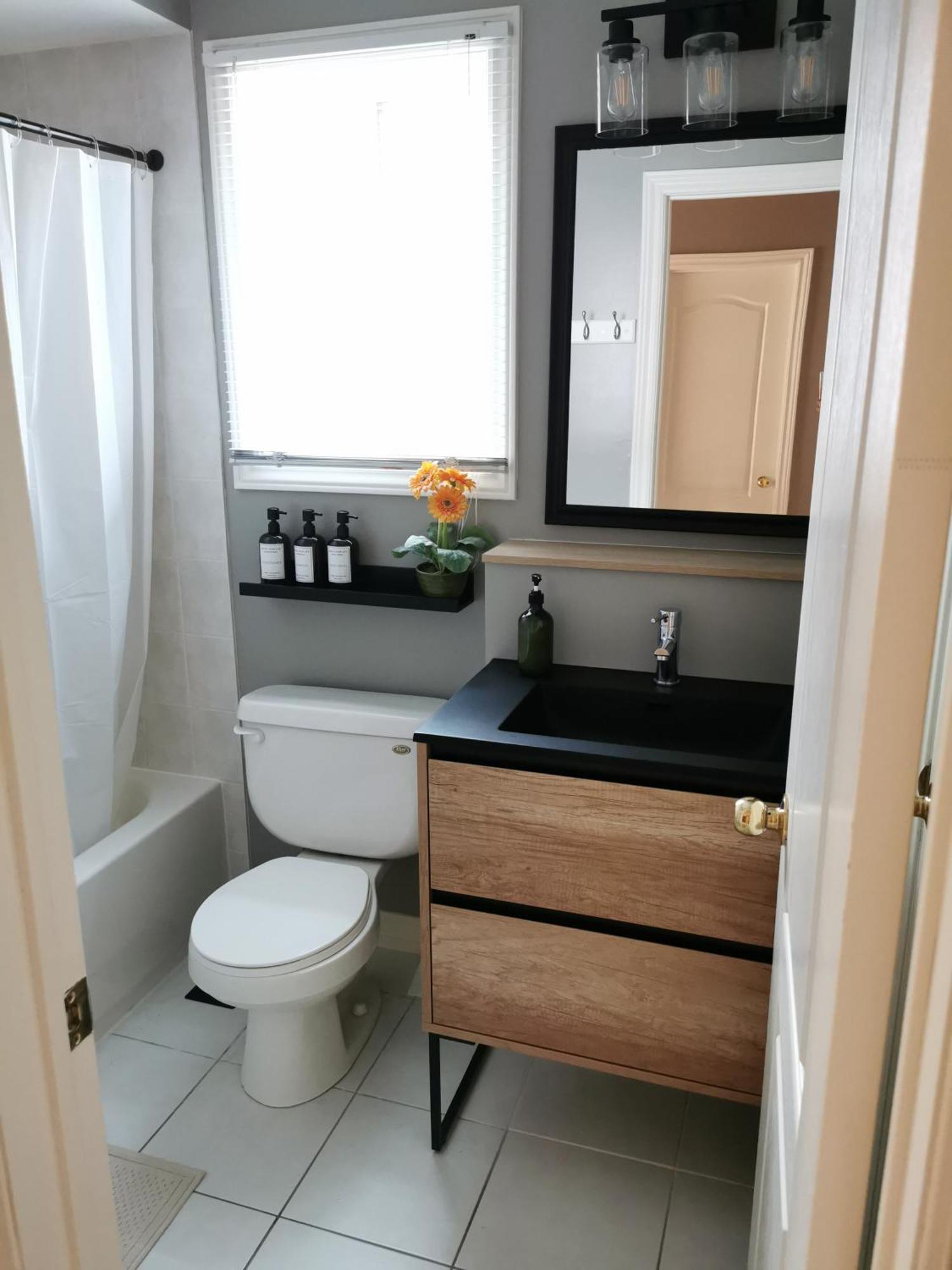 4 Bedroom 3 Washroom Charming Home In Markham With Warm Cozy Vibe Eksteriør bilde